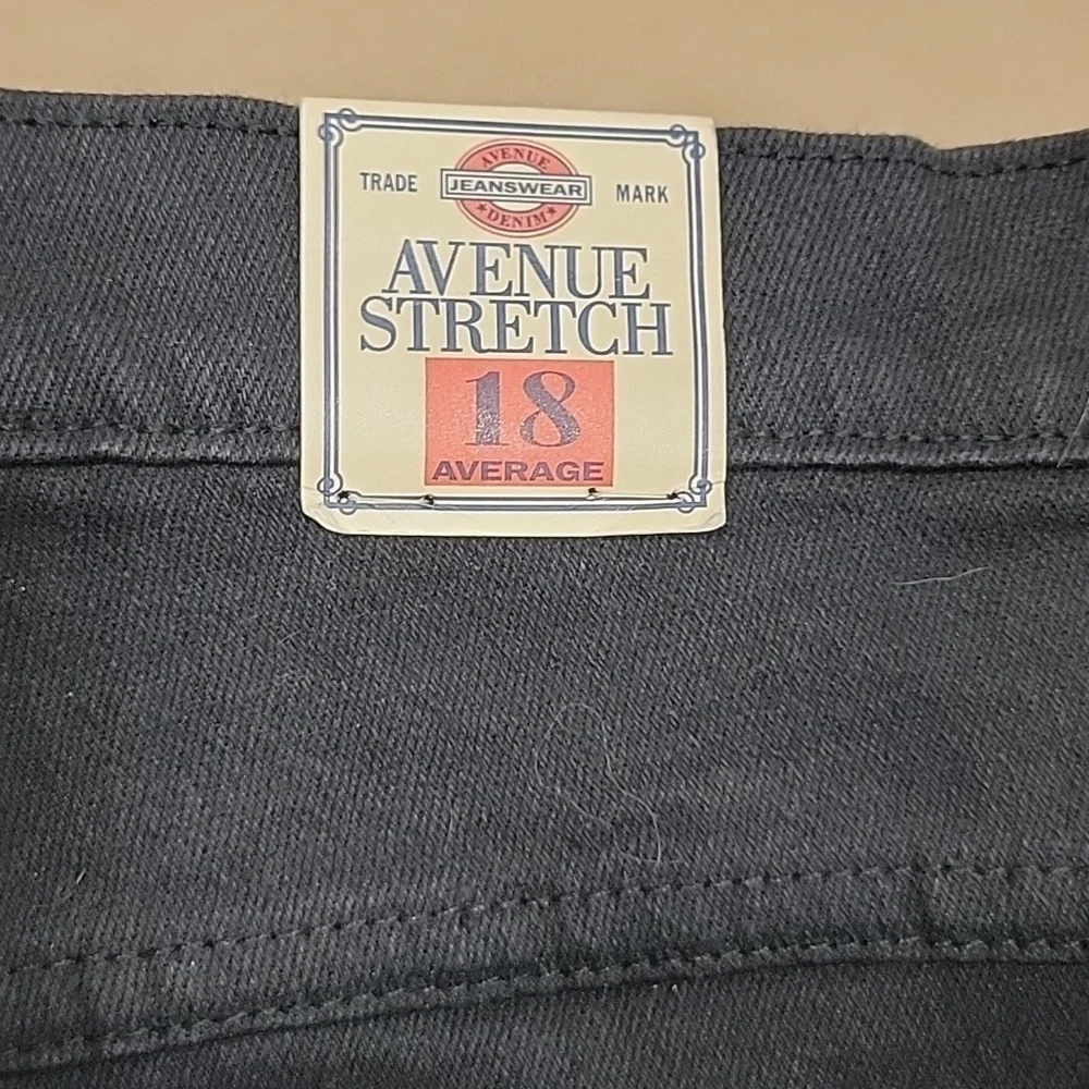 Avenue Blues. Black Jeans, Size 18 Average.  Stretch.  NEW with Tag - Picture 2 of 14
